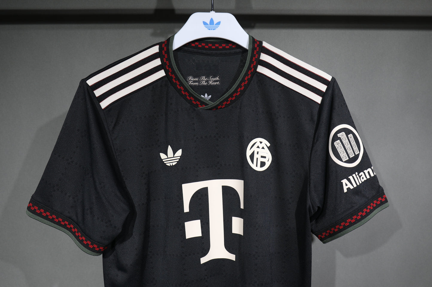 Bayern Munich 2025/26 Away — Player Version