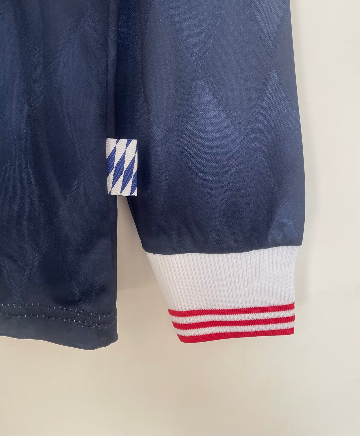 Bayern Munich 1997/98 Retro Home Long Sleeve — Fan Version