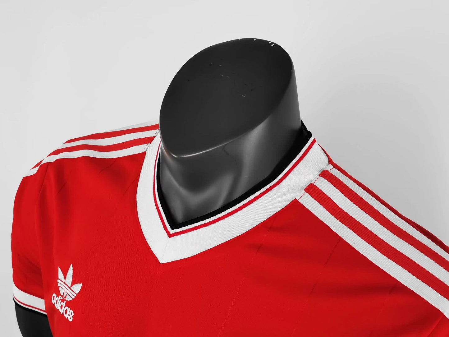Manchester United 1984 Retro Home — Fan Version