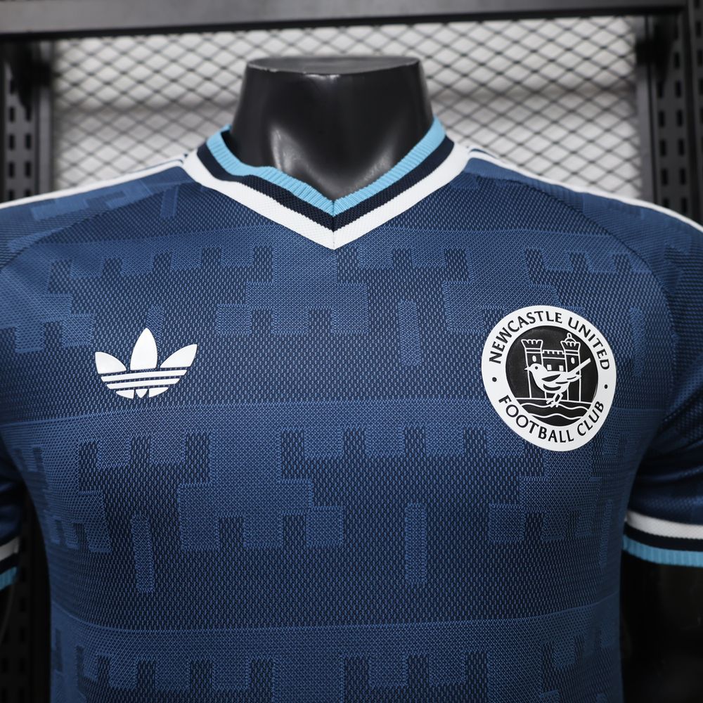 Newcastle United 2026/27 Away — Player Version