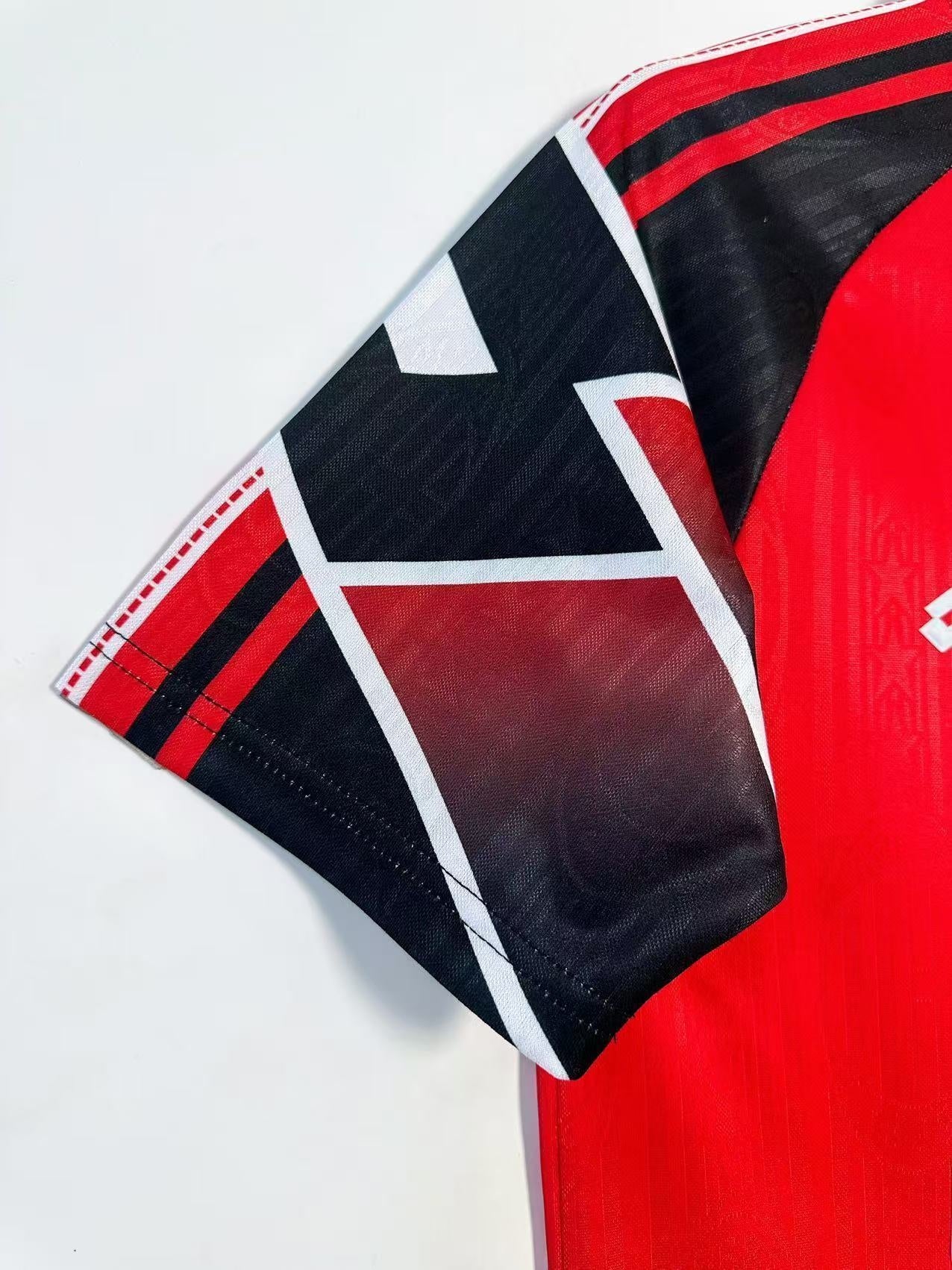AC Milan 1997/98 Special Edition — Retro