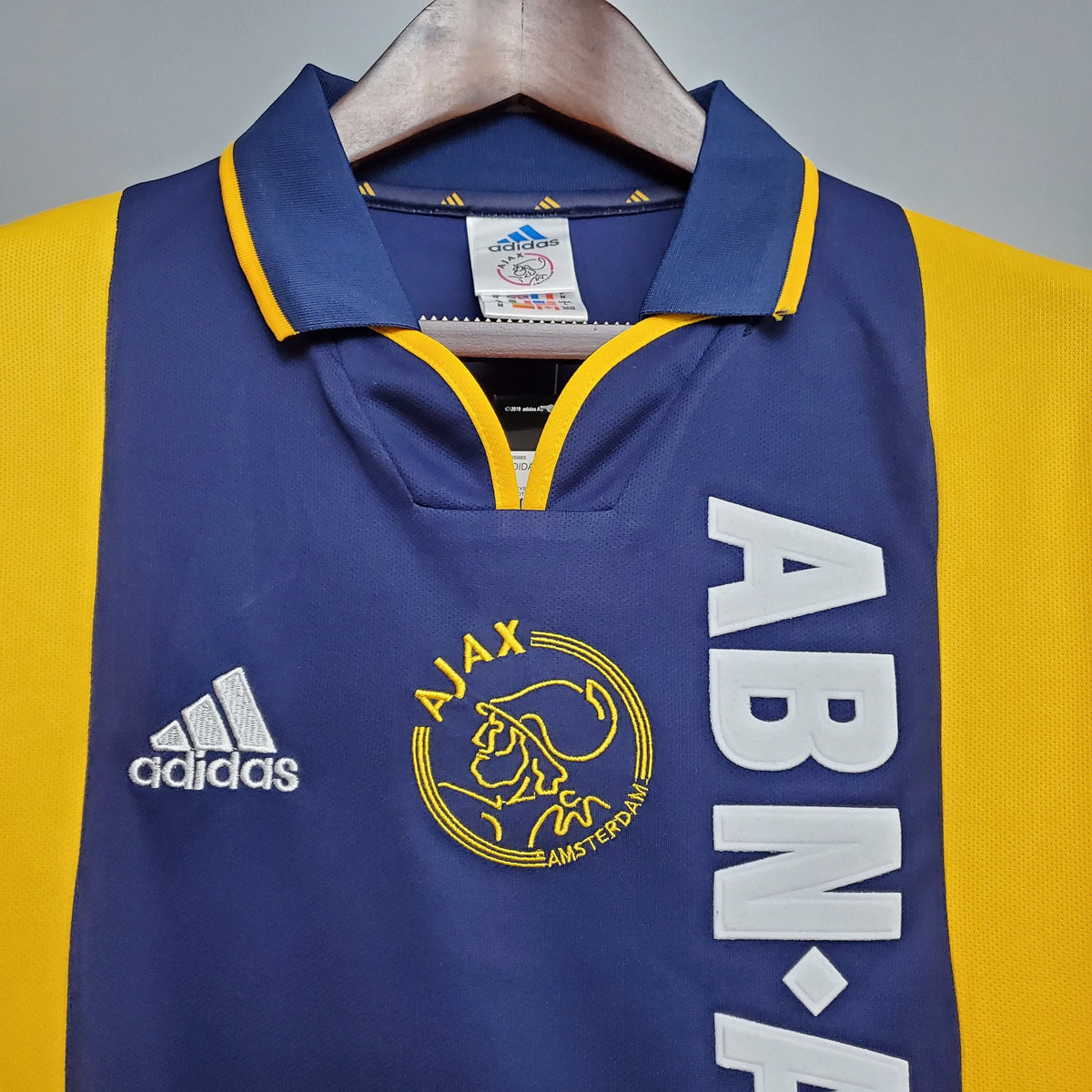 Ajax Retro 00/01 Away — Fan Version