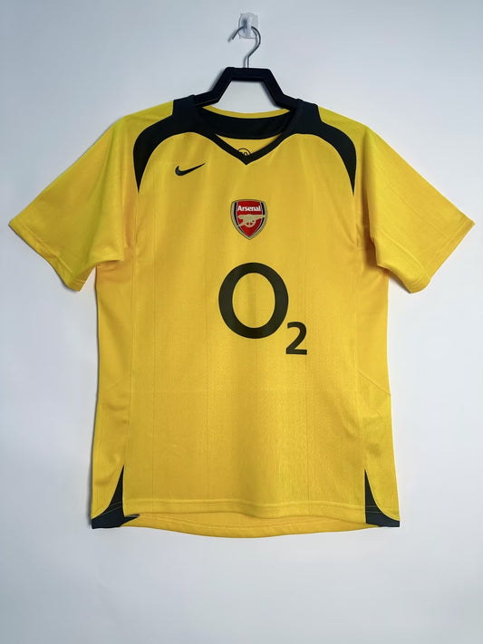 Arsenal 2005/06 Away Retro Shirt - Fan Version