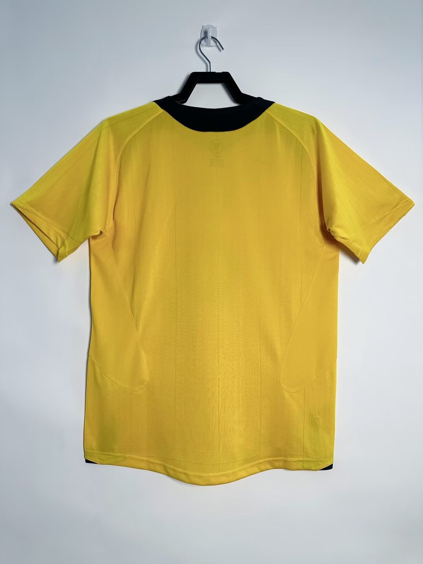 Arsenal 2005/06 Away Retro Shirt - Fan Version