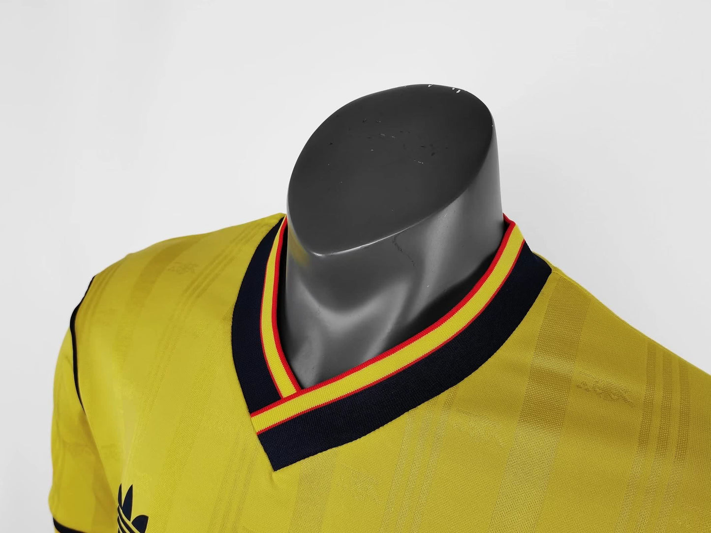 Arsenal 1986-88 Away Retro Shirt - Fan Version
