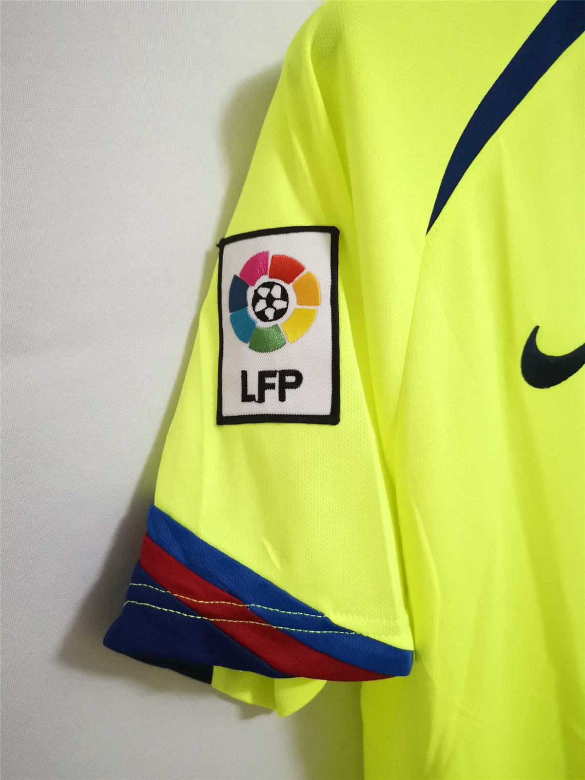 Barcelona Retro 05/06 Away Kit