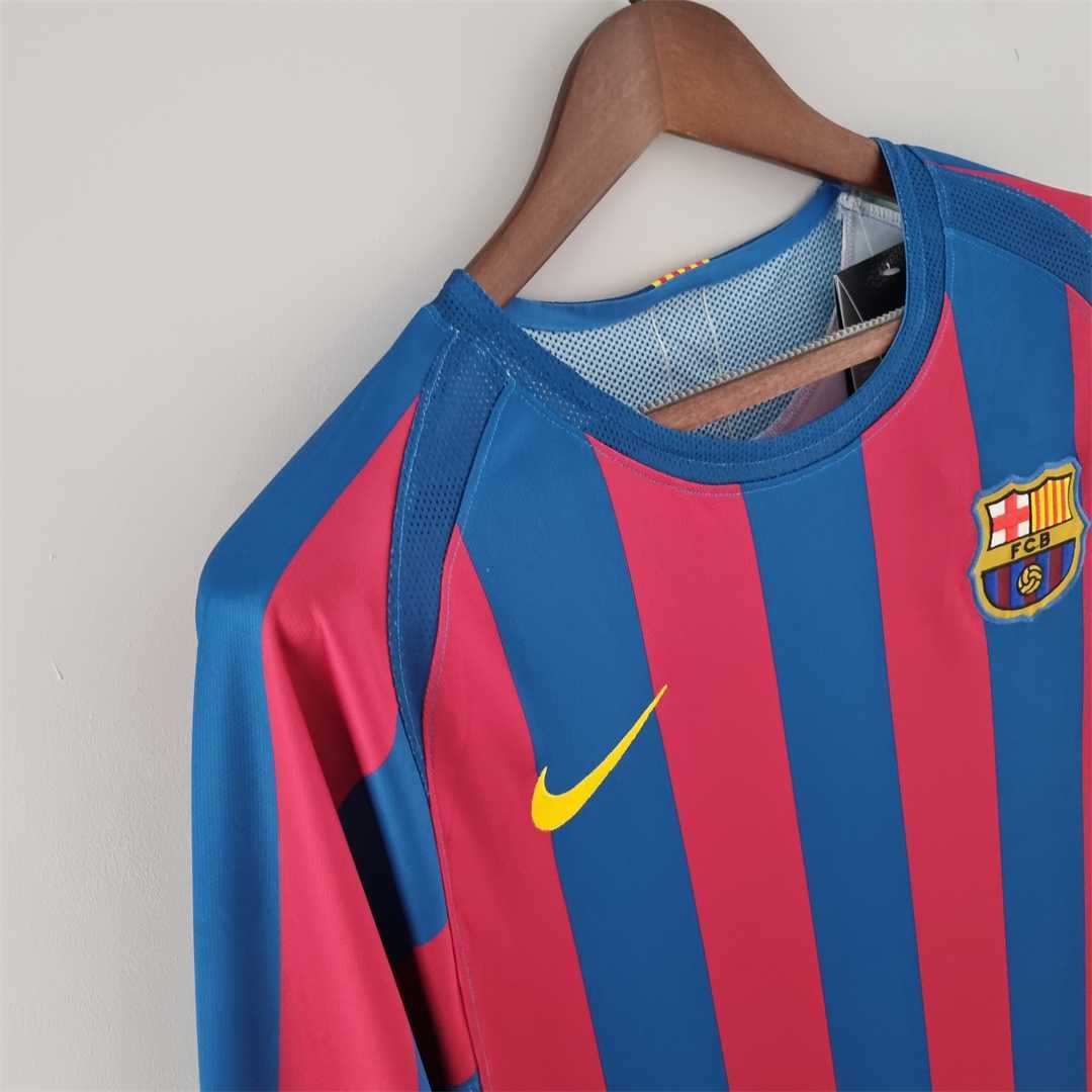 Barcelona Retro 05/06 Home Long Sleeve Kit