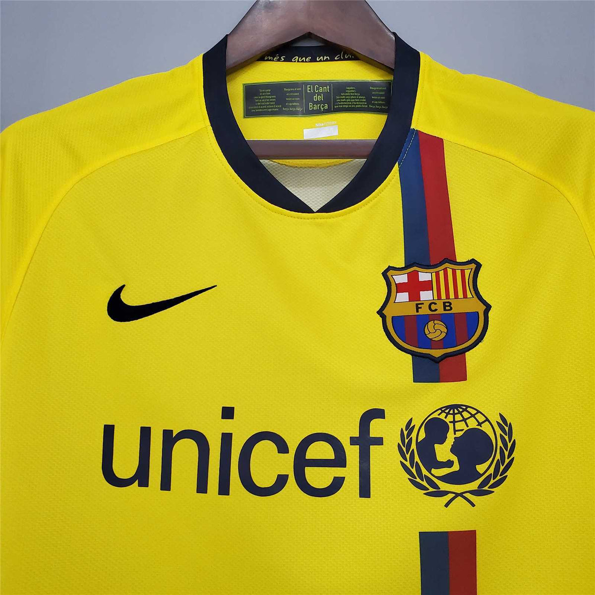 Barcelona Retro 08/09 Away Kit
