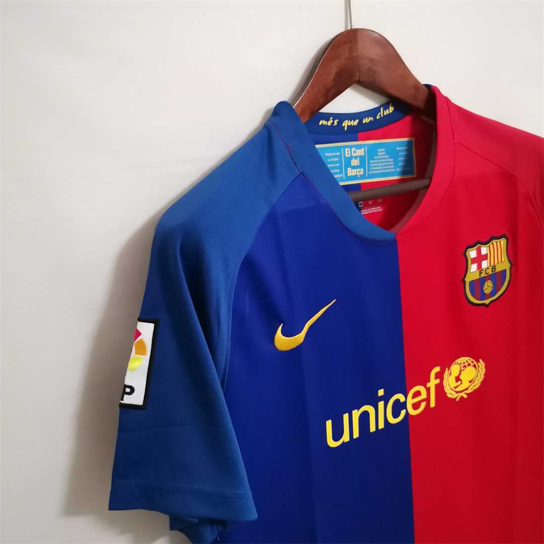 Barcelona Retro 08/09 Home Kit