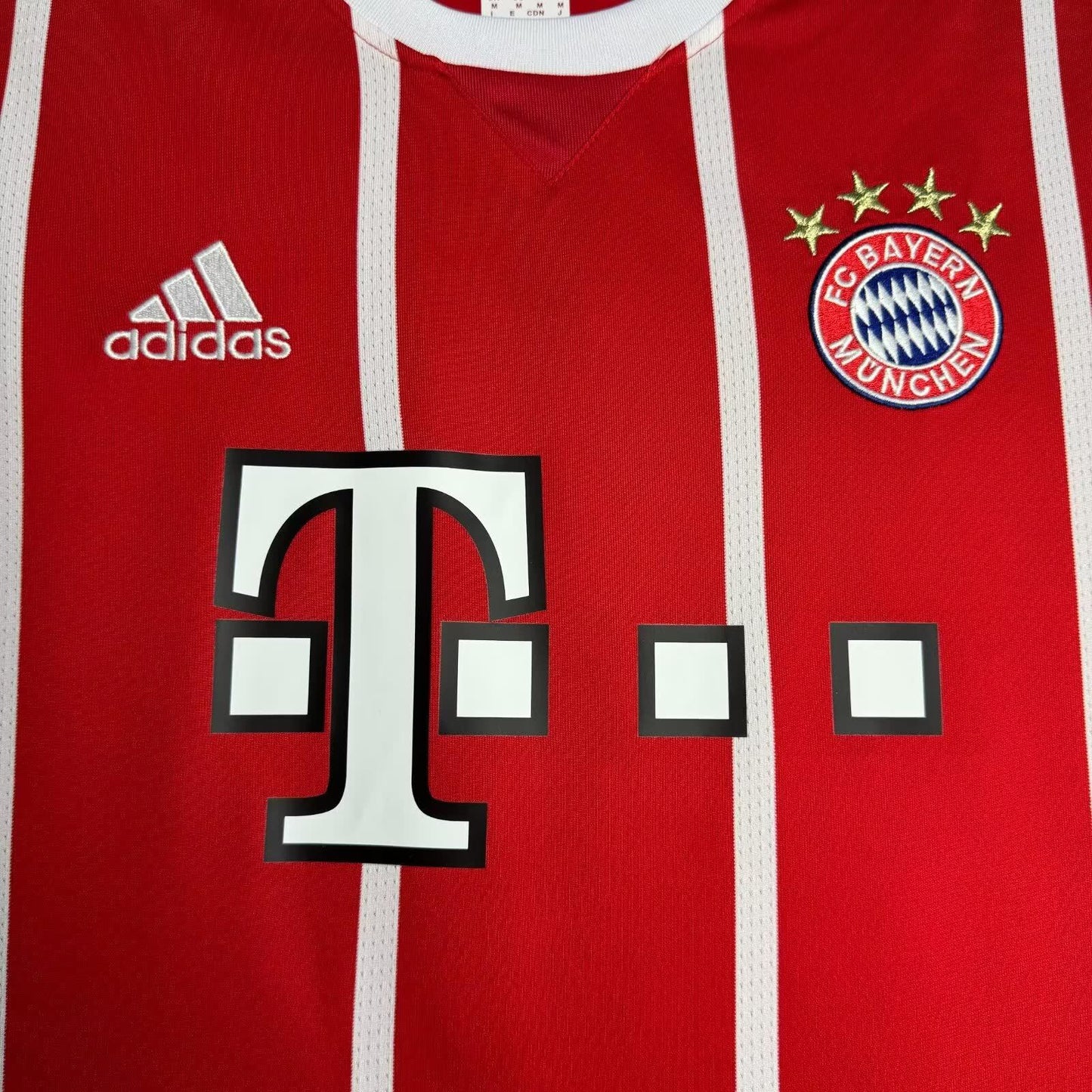 Bayern Munich 2017/18 Retro Home — Fan Version