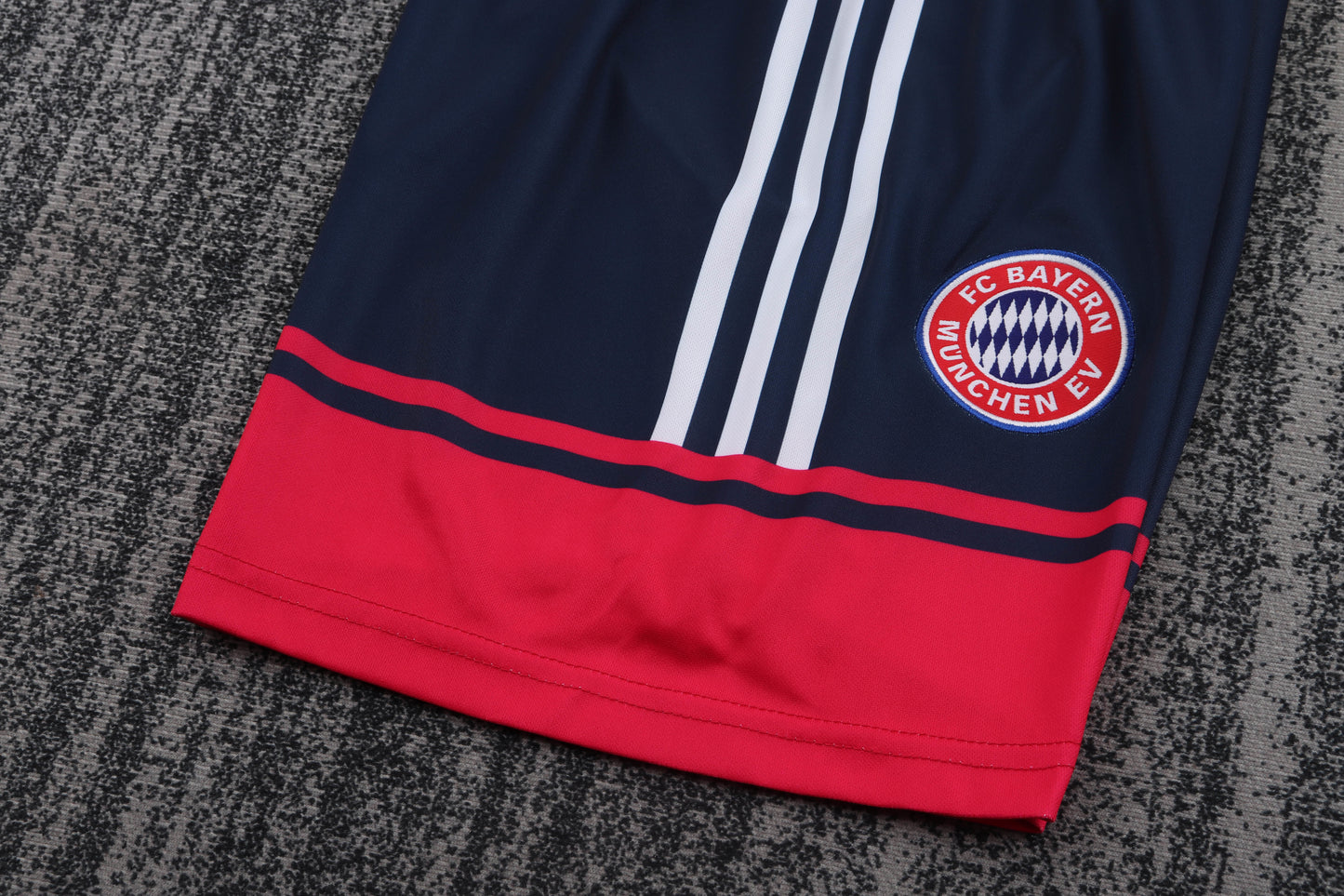 Bayern Munich 1997/98 Retro Home — Kids Kit