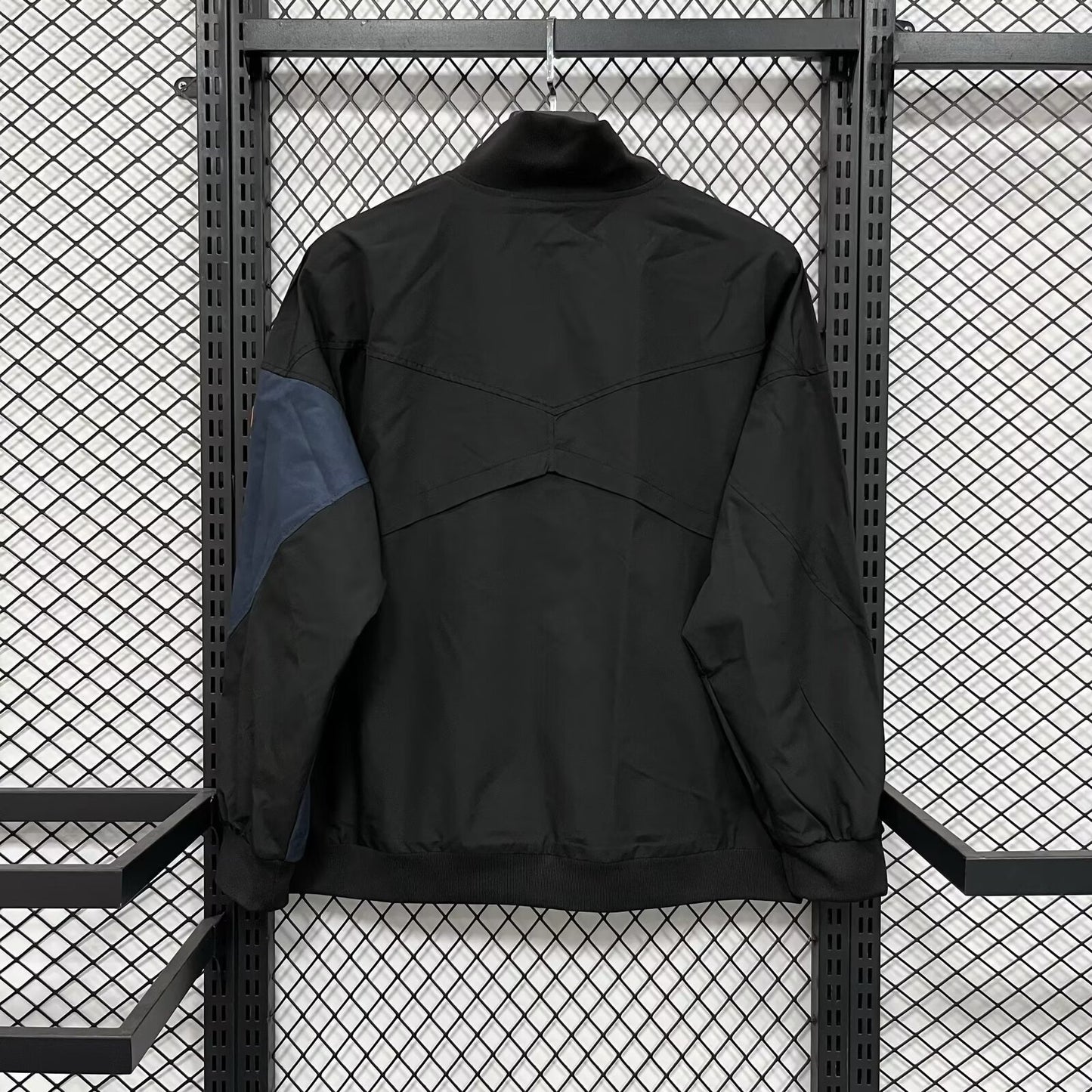 Inter Milan 2025/26 Windbreaker — Fan Version