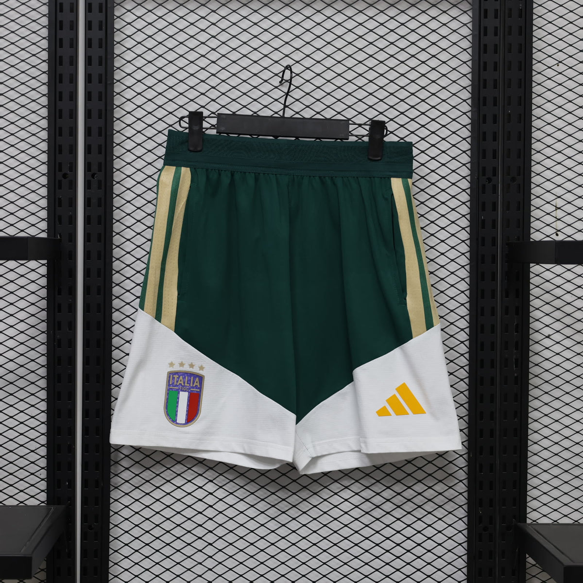 Italy 2026/27 Training Shorts (Green) — Player Version
