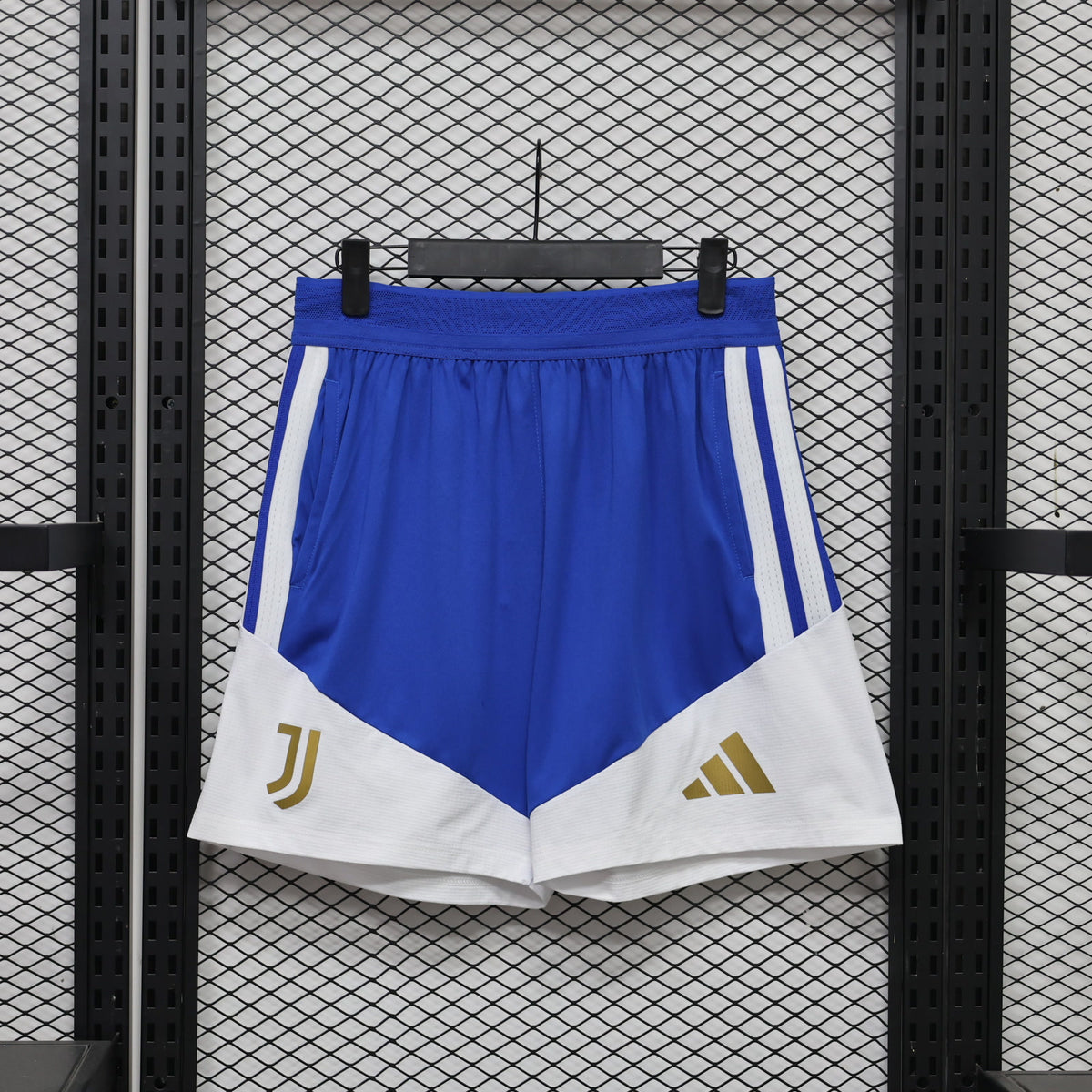 Juventus 2026/27 Training Shorts (Blue) — Player Version