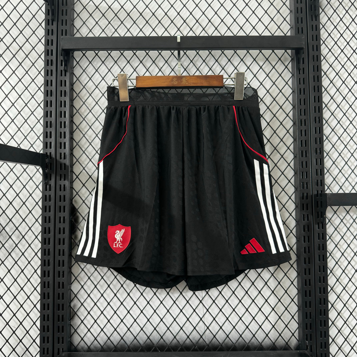 Liverpool 2025/26 Away Shorts — Player Version