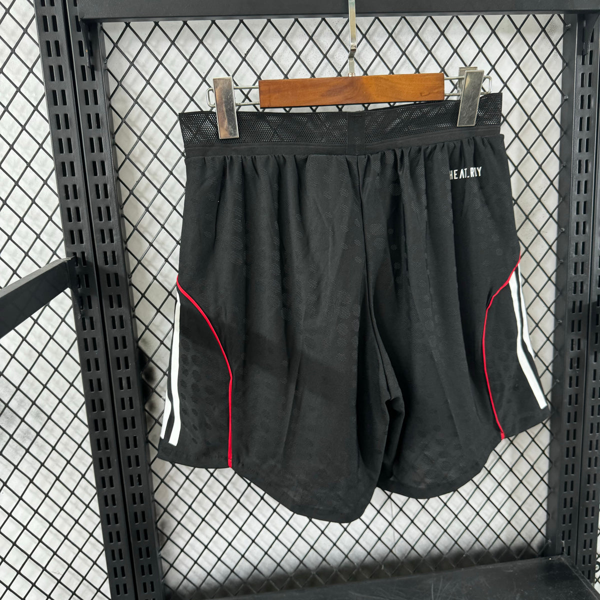 Liverpool 2025/26 Away Shorts — Player Version
