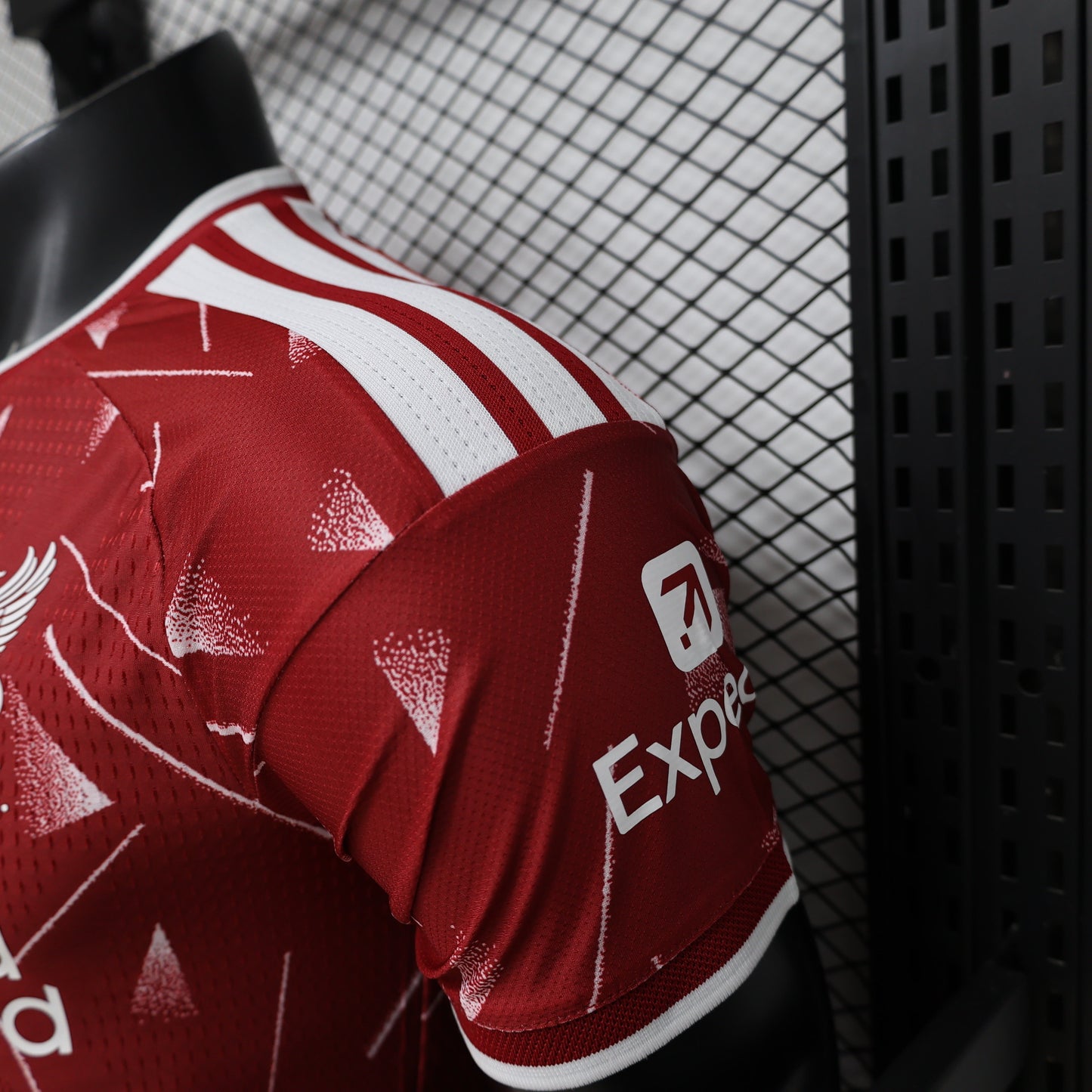 Liverpool 2026/27 Home — Player Version