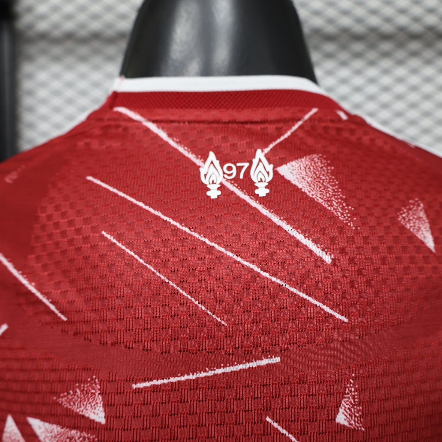 Liverpool 2026/27 Home — Player Version
