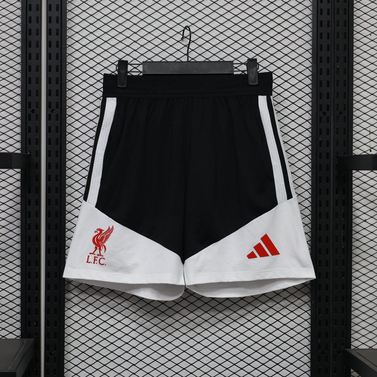 Liverpool 2026/27 Training Shorts (Black) — Player Version