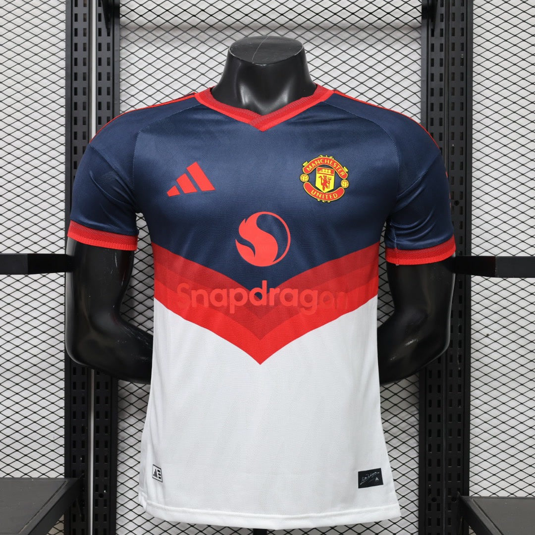 Manchester United 2026/27 Casual Retro — Player Version
