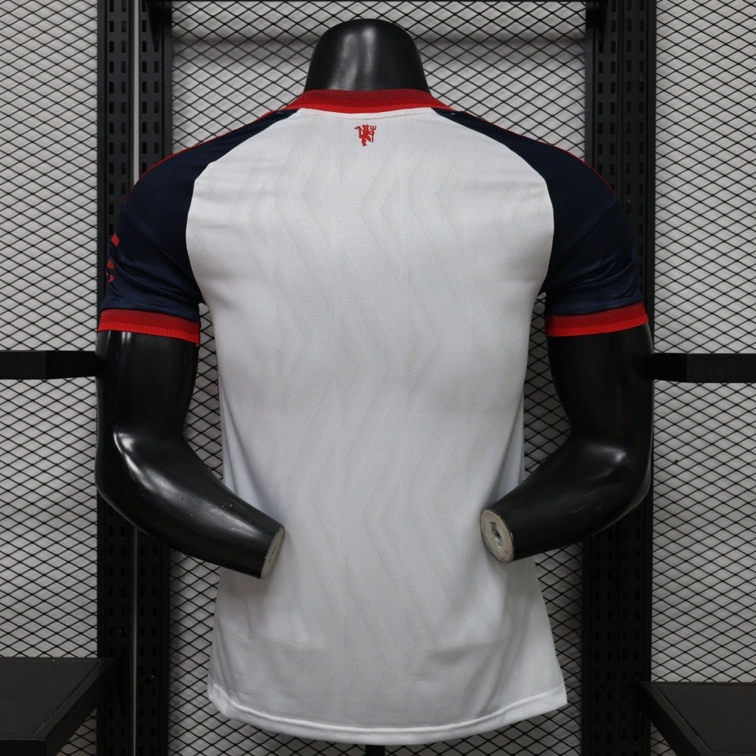 Manchester United 2026/27 Casual Retro — Player Version