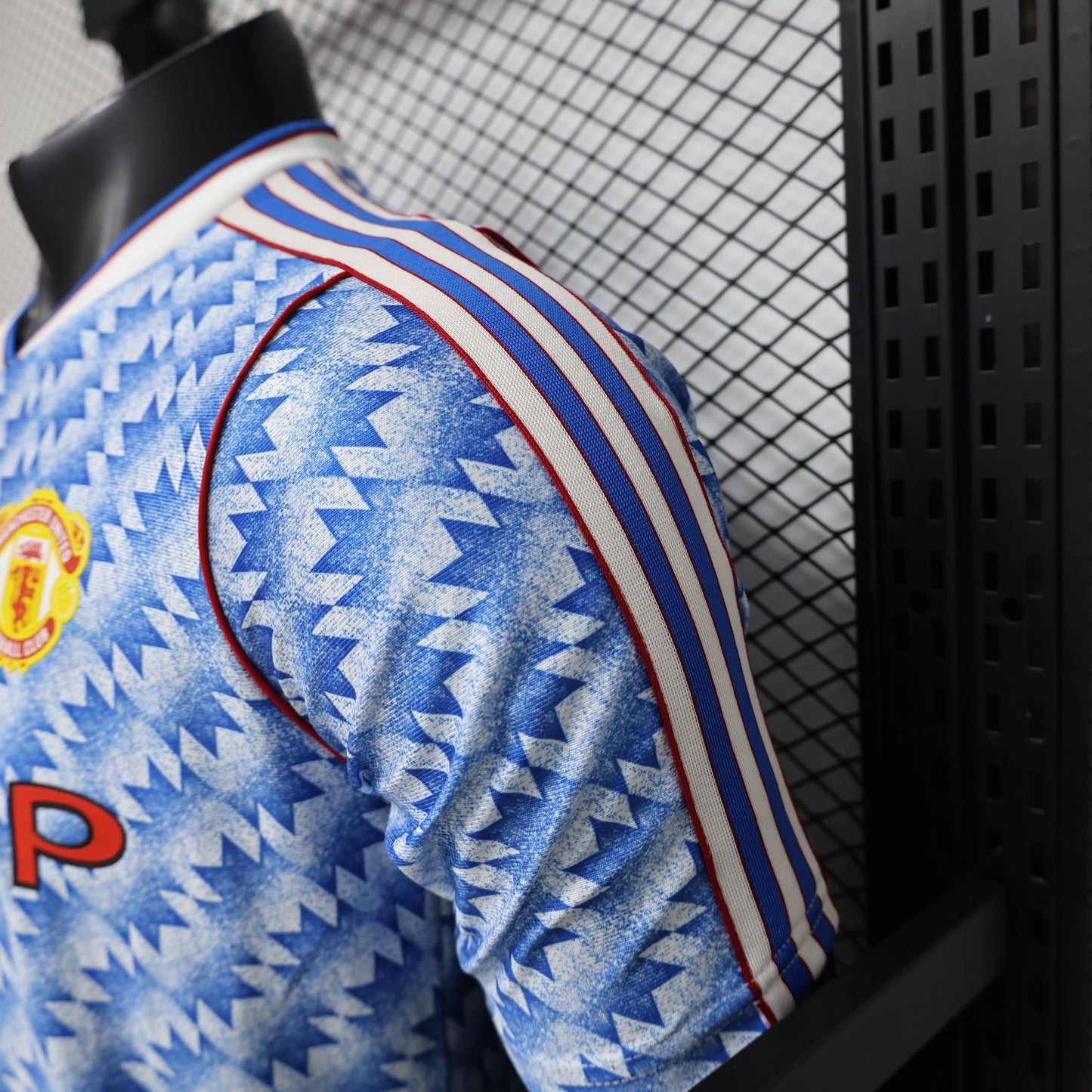 Manchester United 2026/27 Casual Retro (II) — Player Version
