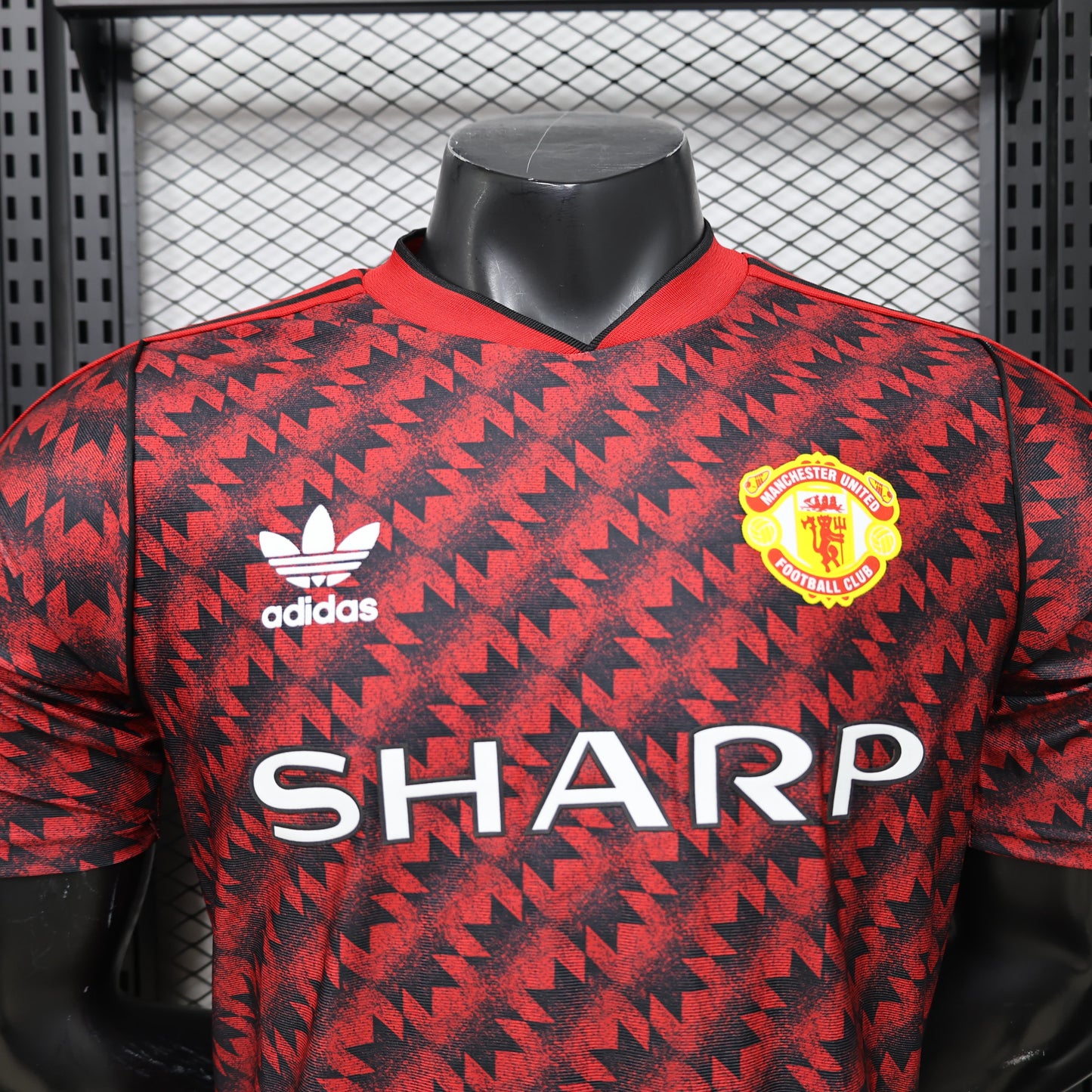 Manchester United 2026/27 Leisure Retro — Player Version