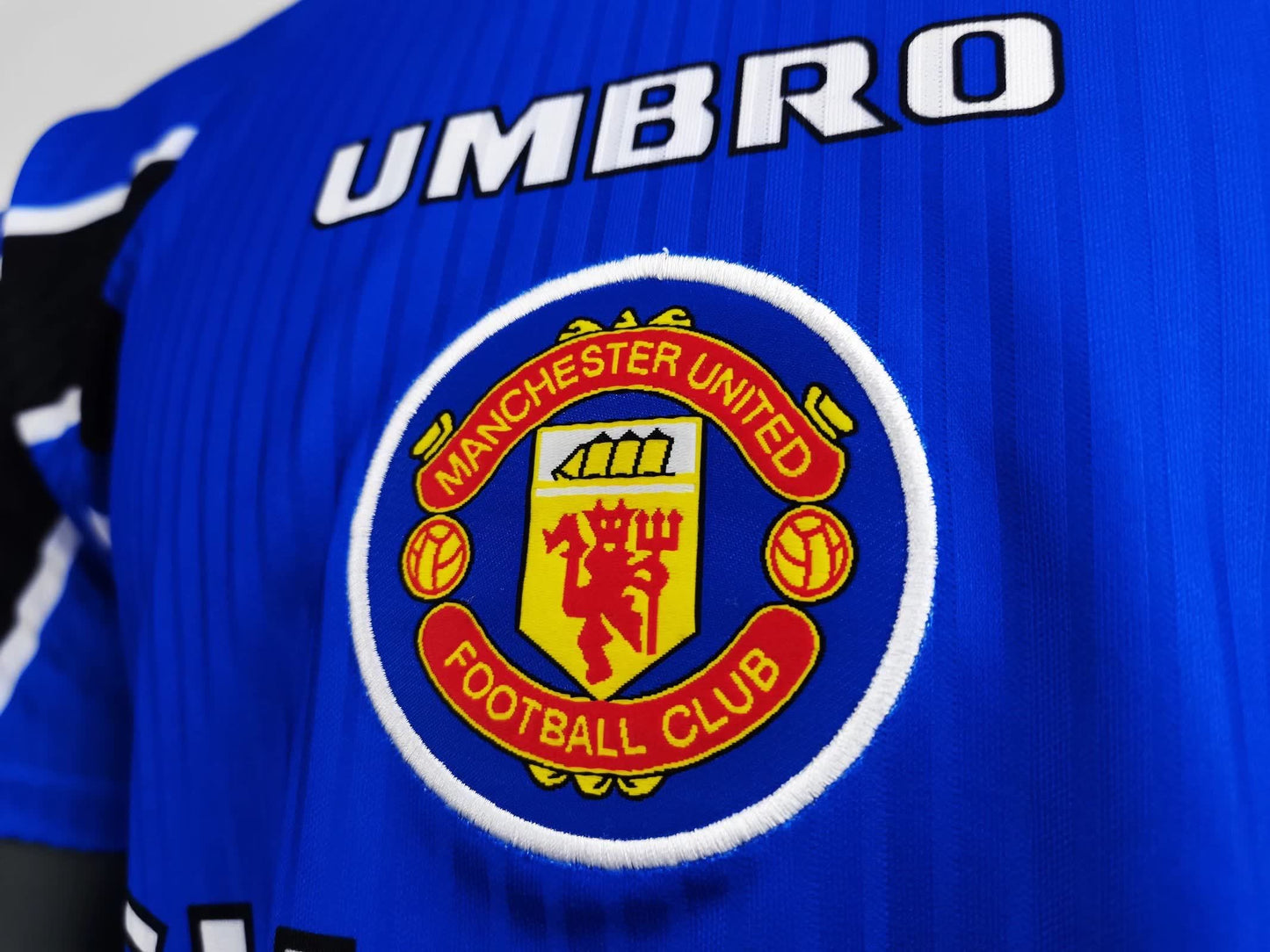 Manchester United 1996-98 Retro Third — Fan Version