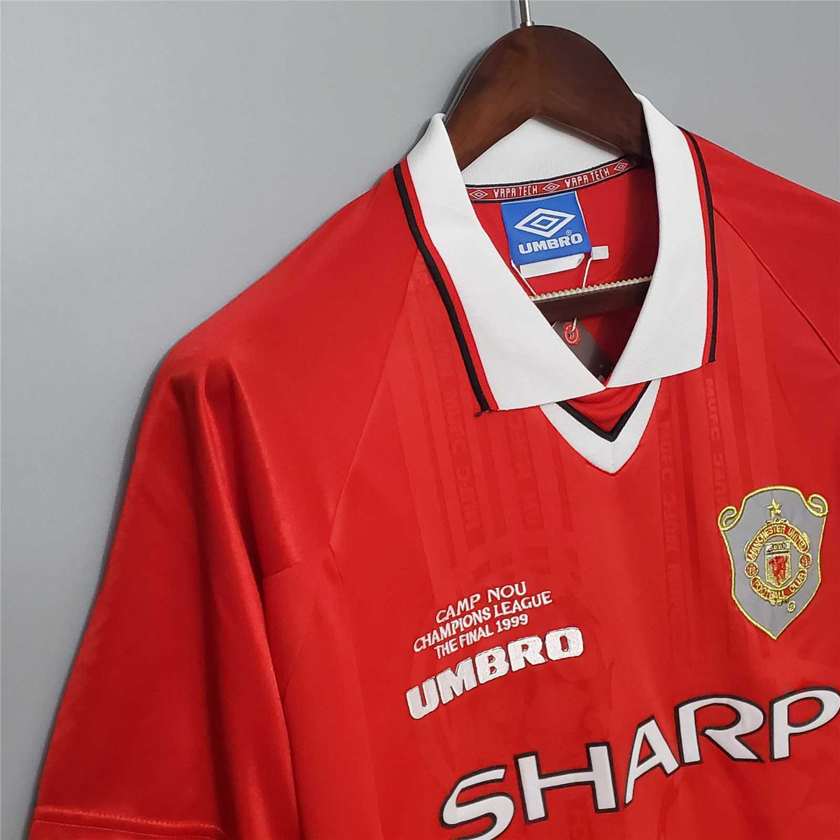 Manchester United Retro 99/00 Home Kit (1999 Champions League Final Edition)