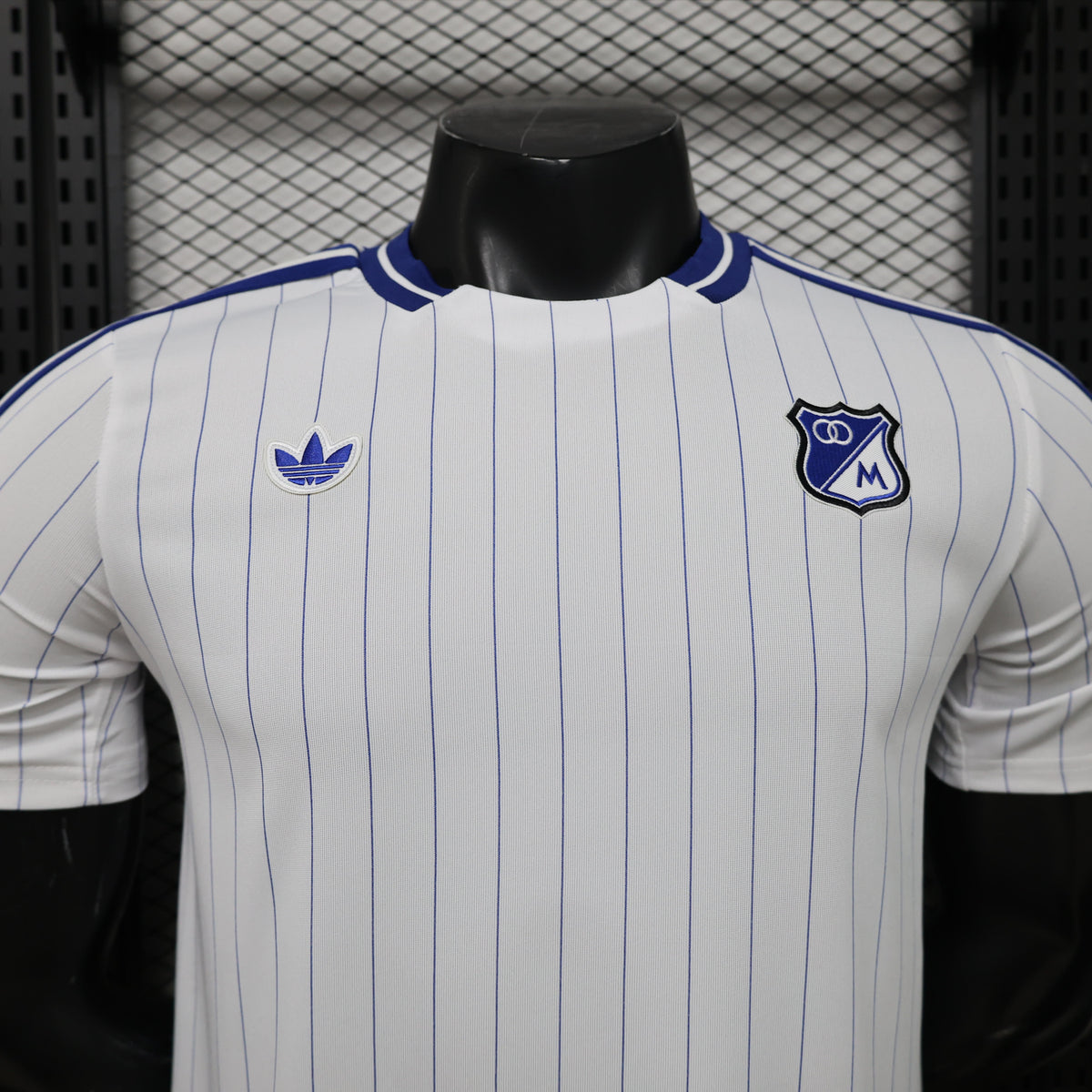 Millonarios 2026/27 Casual Retro Special Edition — Player Version