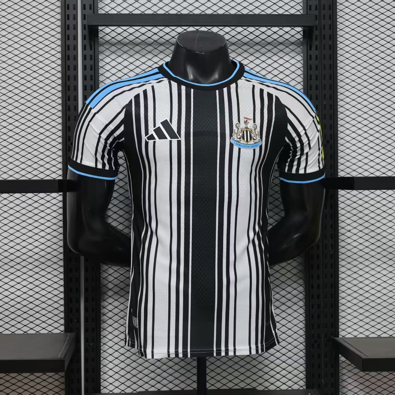 Newcastle United 2026/27 Home — Player Version