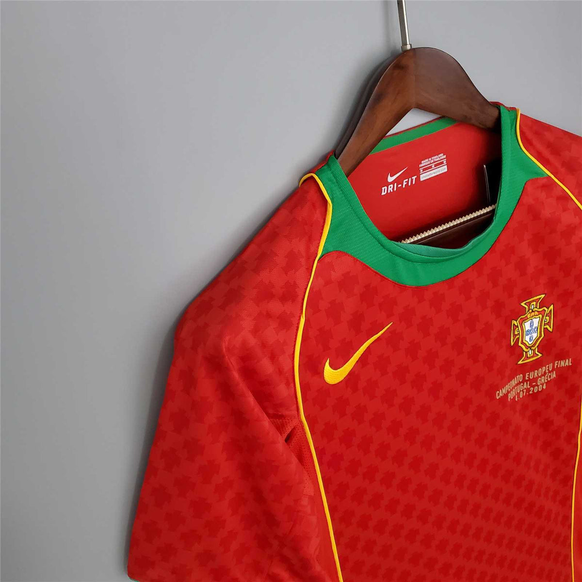 Portugal 2004 Home Retro — Fan Version