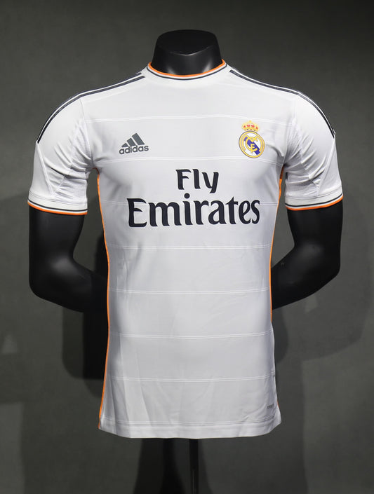 Real Madrid Retro 2013/14 Home Player Version - frente