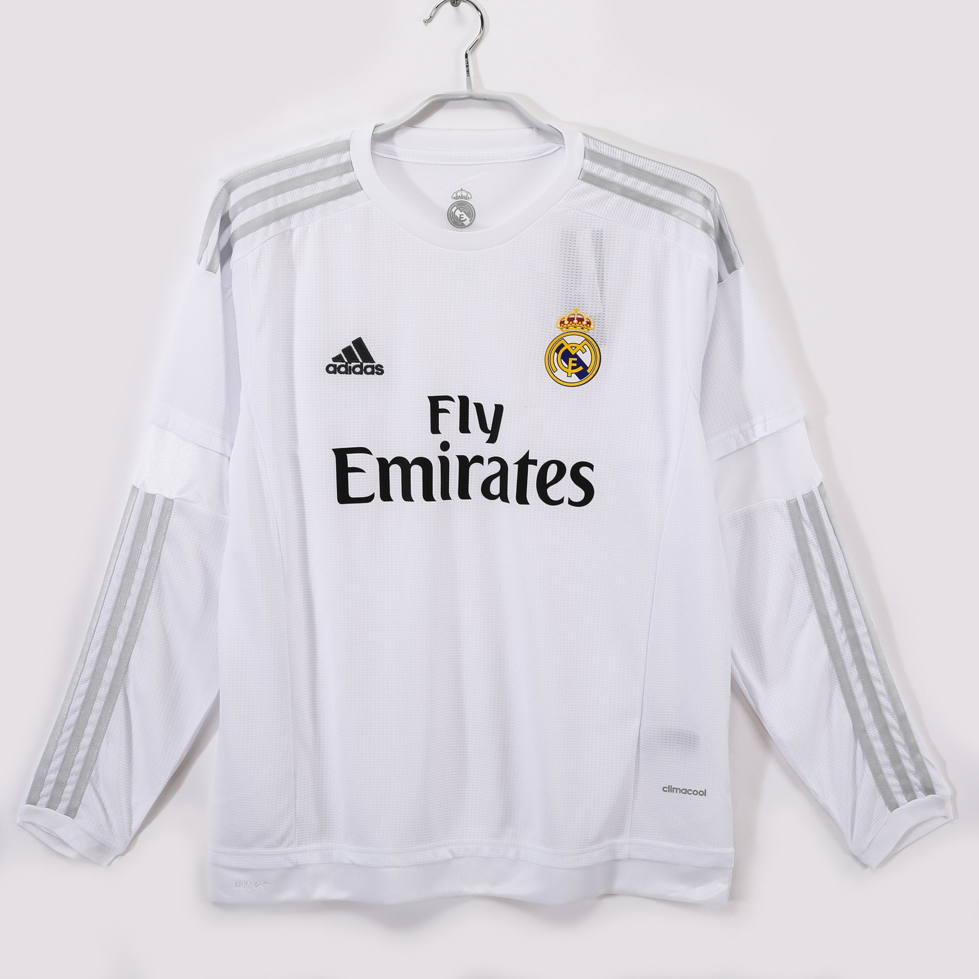 Real Madrid Retro 2015/16 Home Fan Version - frente