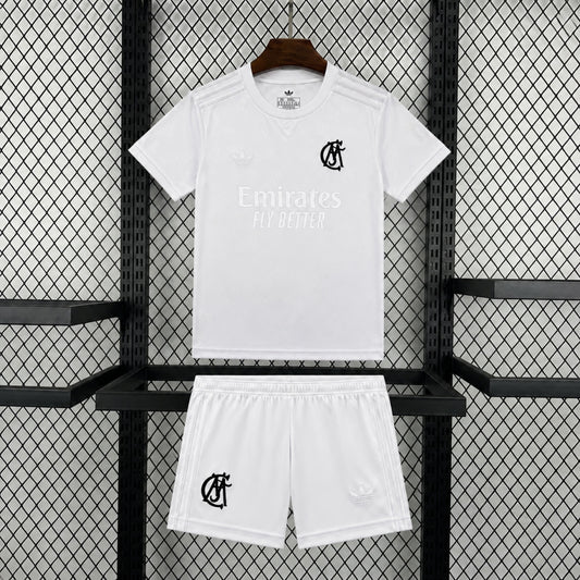 Real Madrid 26/27 125th Anniversary Kids Kit - frente