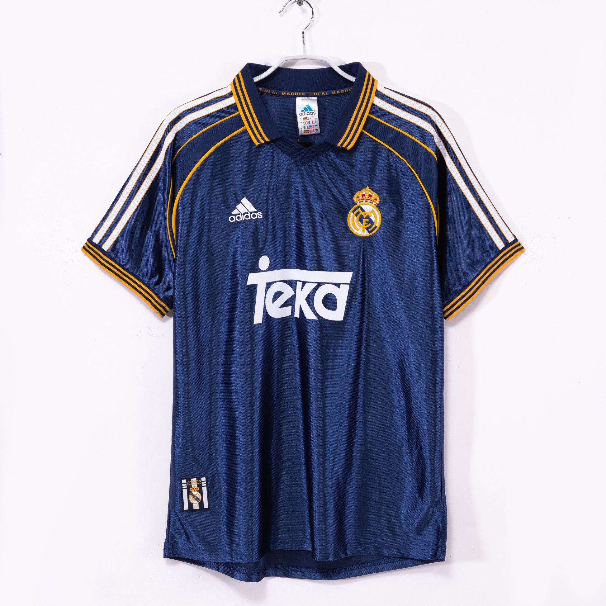 Real Madrid Retro 1998/00 Third Fan Version - frente