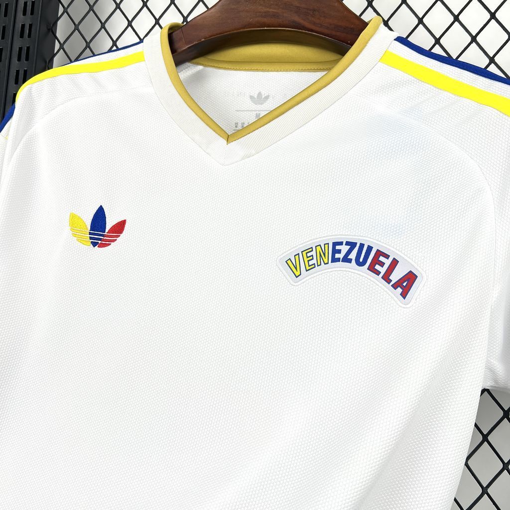 Venezuela 2026/27 Away — Fan Version