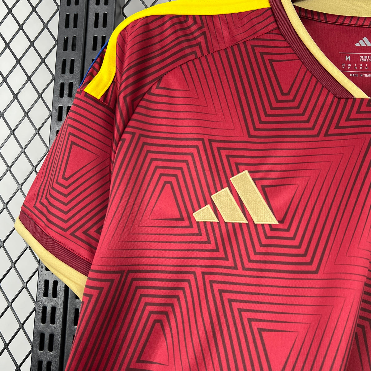 Venezuela 2026/27 Home — Fan Version
